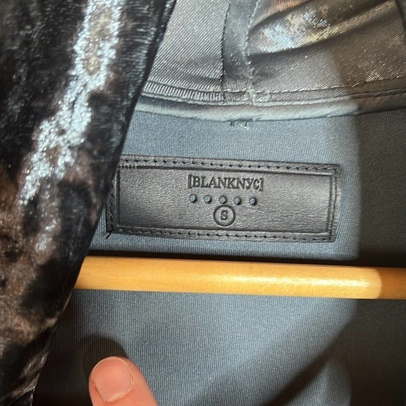 Blank NYC Crushed Velvet Moto Teal Asymmetrical Zip Front Jacket Size Small - Picture 4 of 8